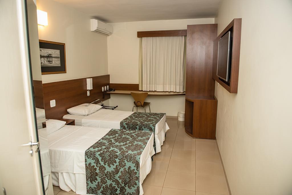 Orion Hotel Itumbiara Εξωτερικό φωτογραφία