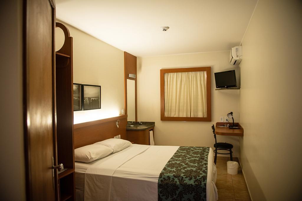 Orion Hotel Itumbiara Εξωτερικό φωτογραφία