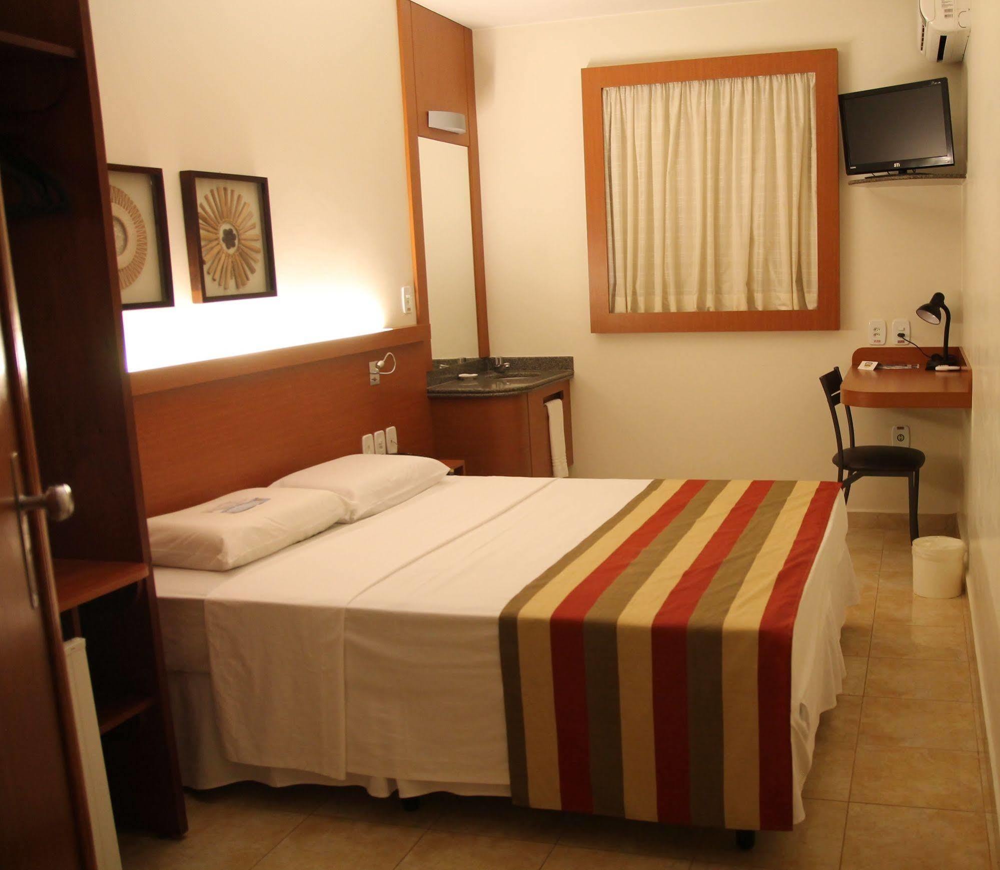 Orion Hotel Itumbiara Εξωτερικό φωτογραφία