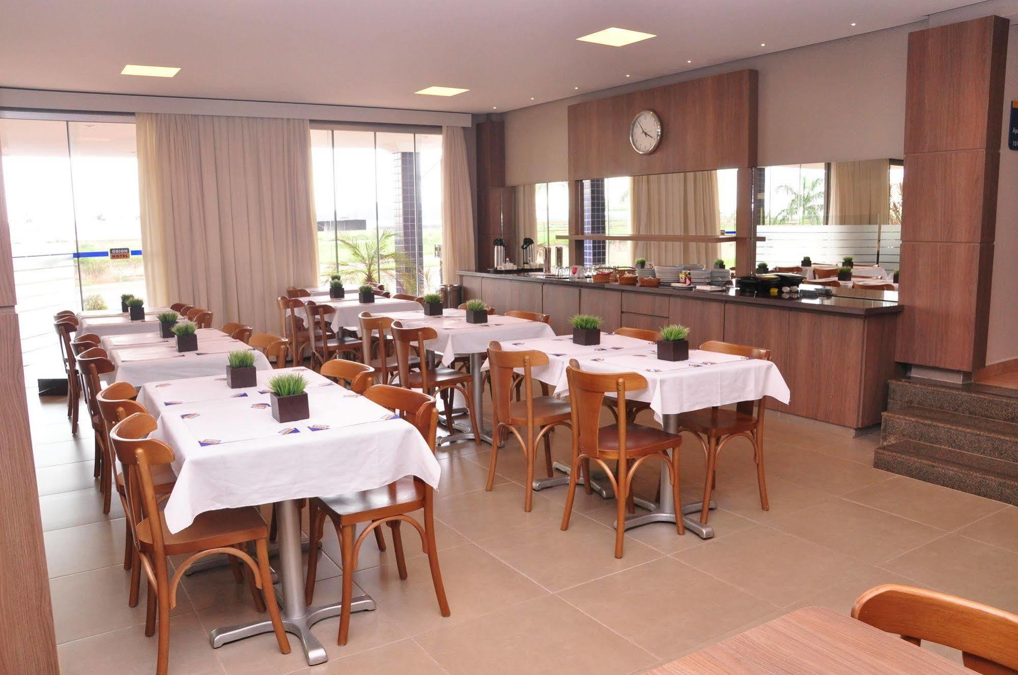 Orion Hotel Itumbiara Εξωτερικό φωτογραφία