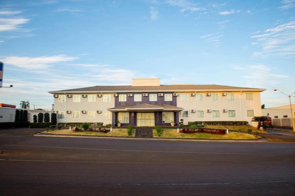 Orion Hotel Itumbiara Εξωτερικό φωτογραφία
